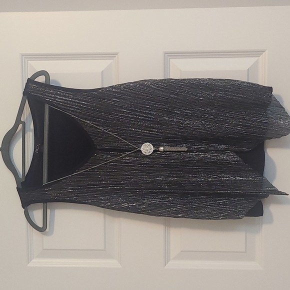 SPARKLE top w/attached necklace sz Medium - Picture 1 of 4